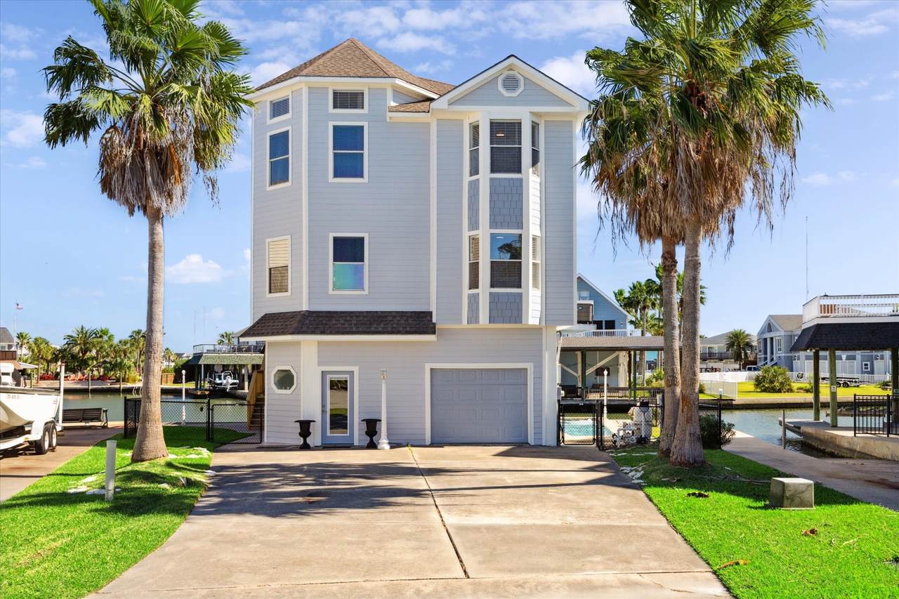 210 Easterly - Photo 1