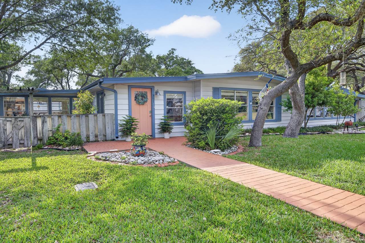 307 4th Street - Photo 1