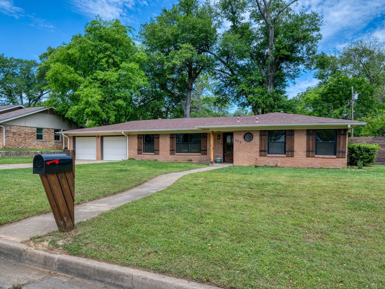 623 Beechwood Drive - Photo 1