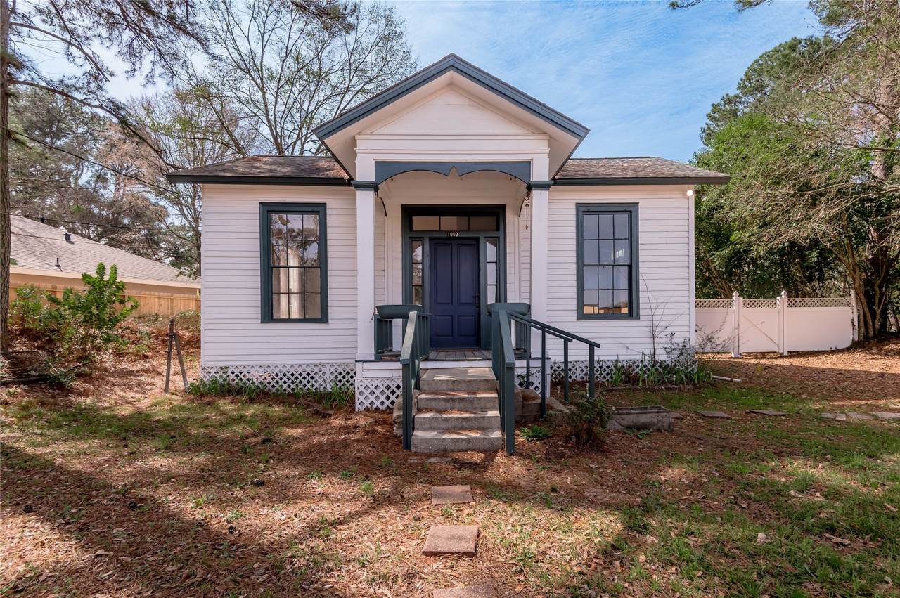 1002 Old Madisonville Road - Photo 1