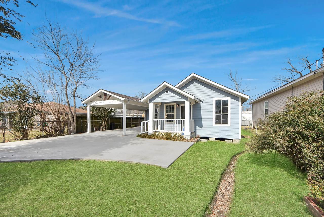 215 Saint Charles Drive - Photo 1