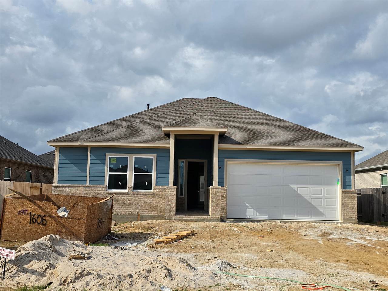 1606 Carefree Circle - Photo 1