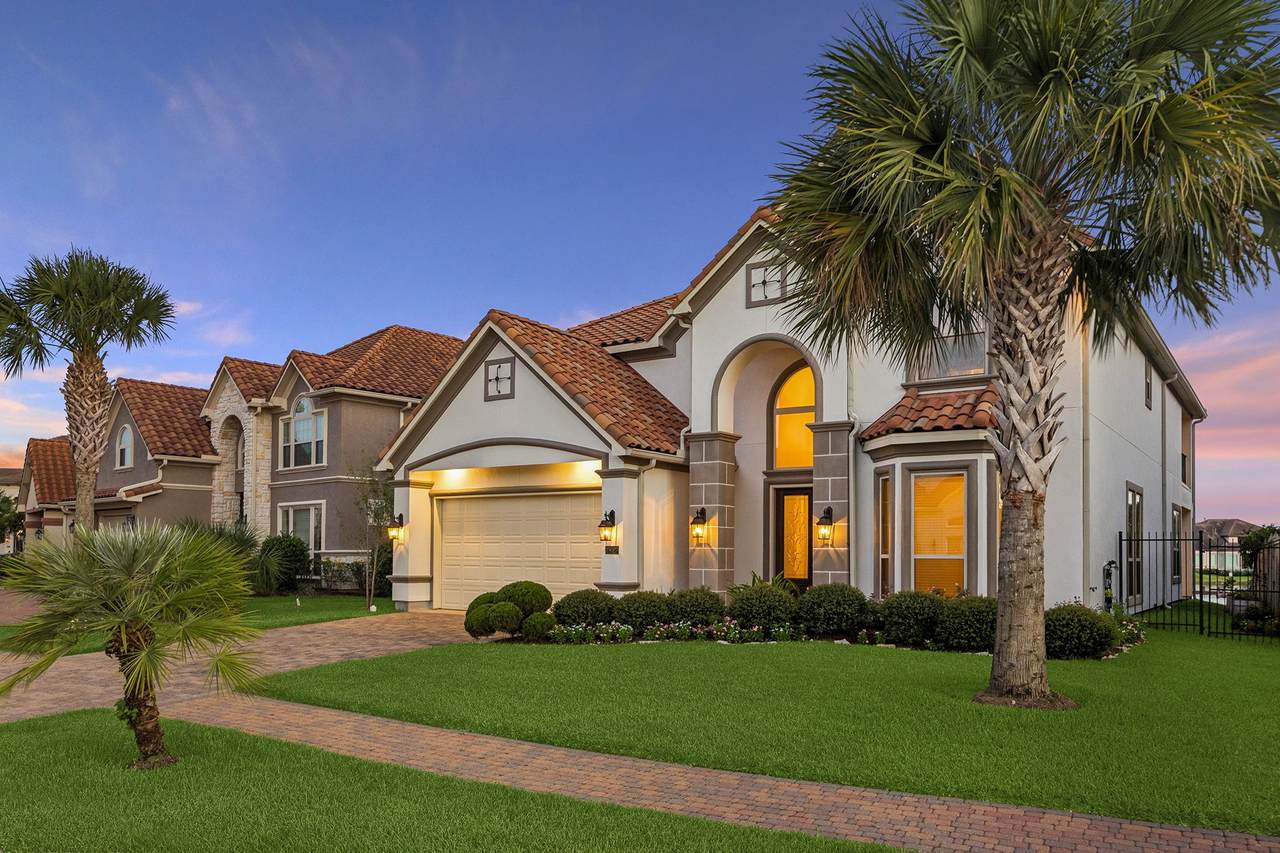 19027 Windsor Palms Drive - Photo 1
