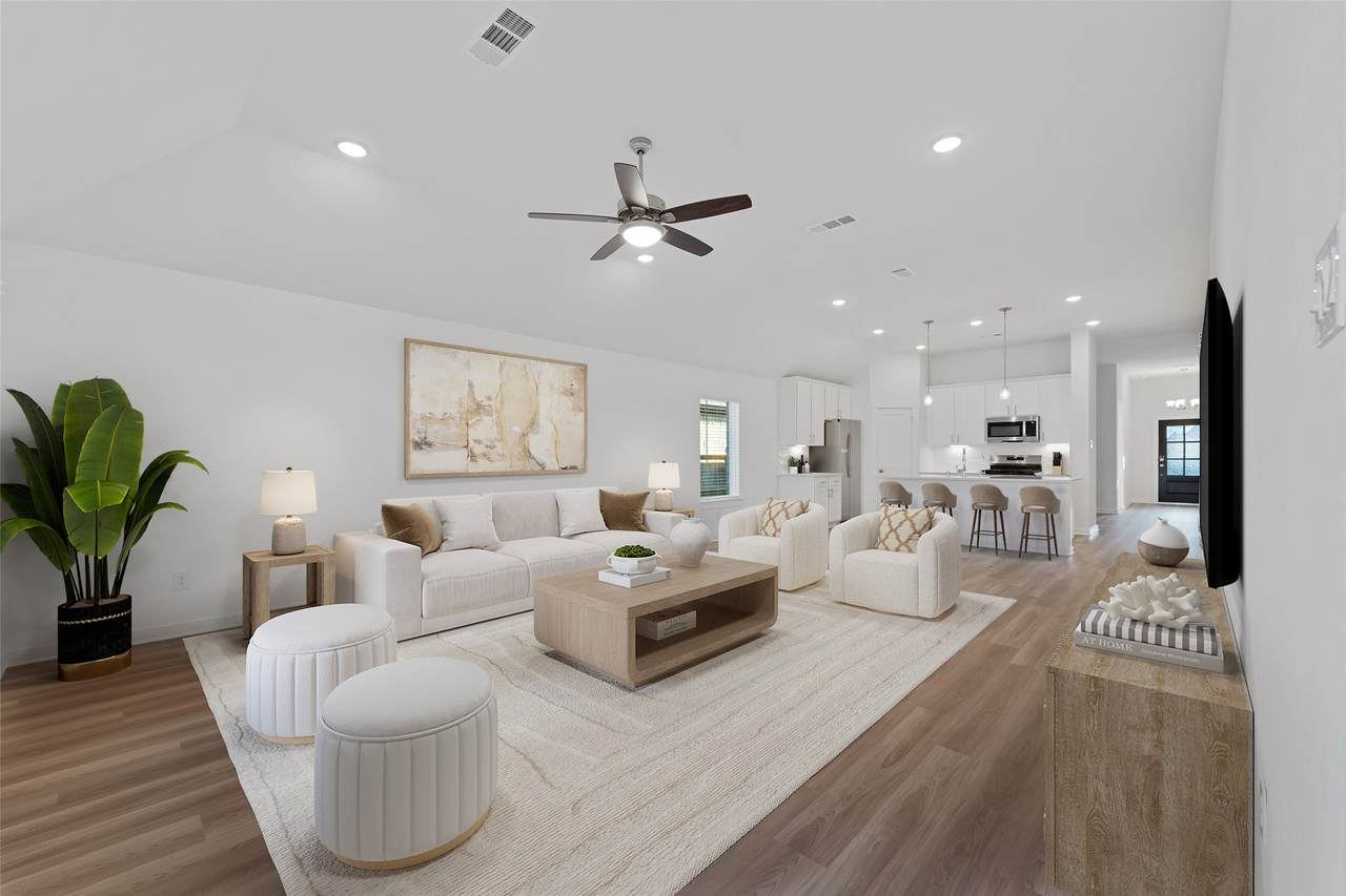 8623 Pier Cove Drive - Photo 1