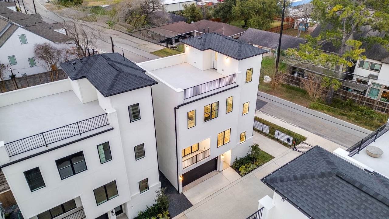 8704 Ojeman Villas Drive - Photo 1