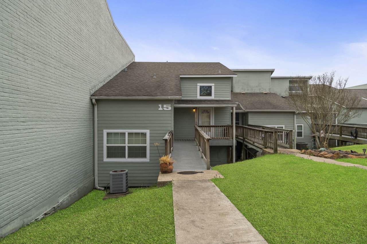 325 Carolcrest Lane - Photo 1
