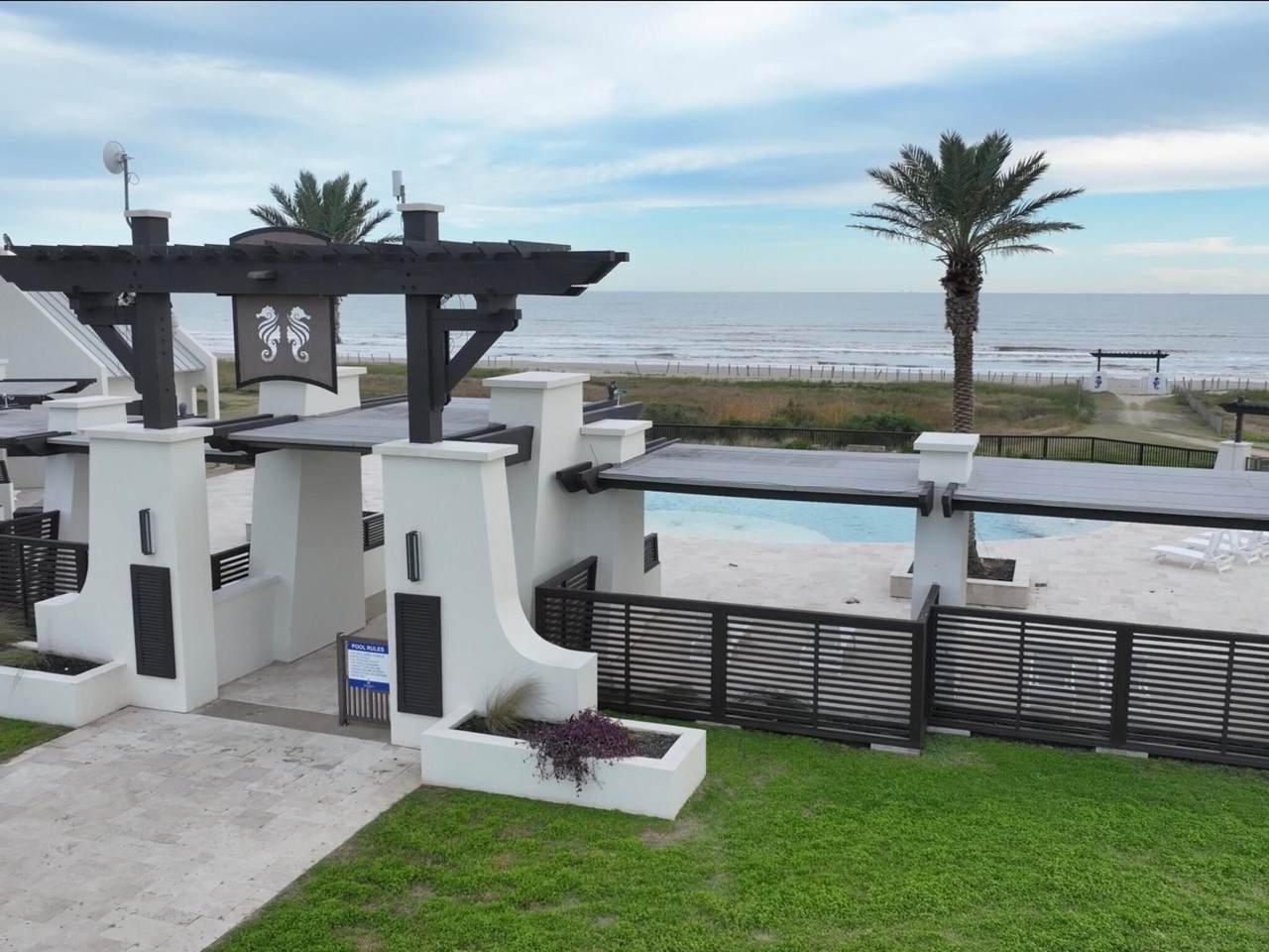 416 Seagrass - Photo 1