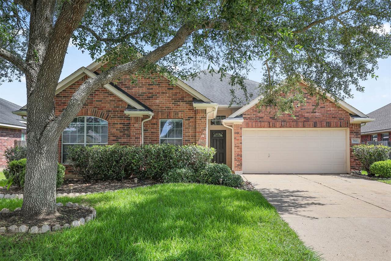 7611 Waterlilly Lane - Photo 1