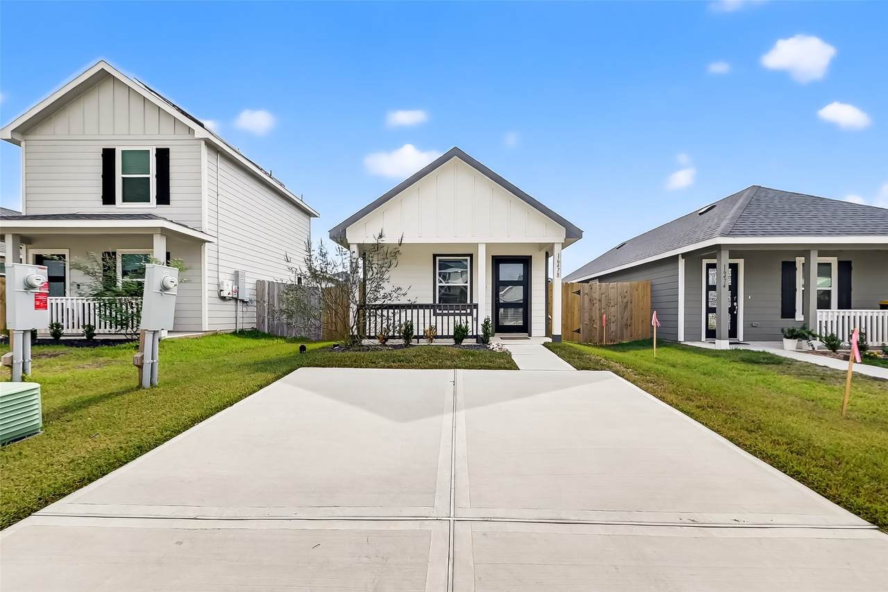 16478 Valerie Marie Place - Photo 1