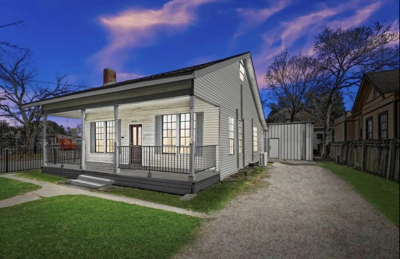 2901 Preston Street - Photo 1