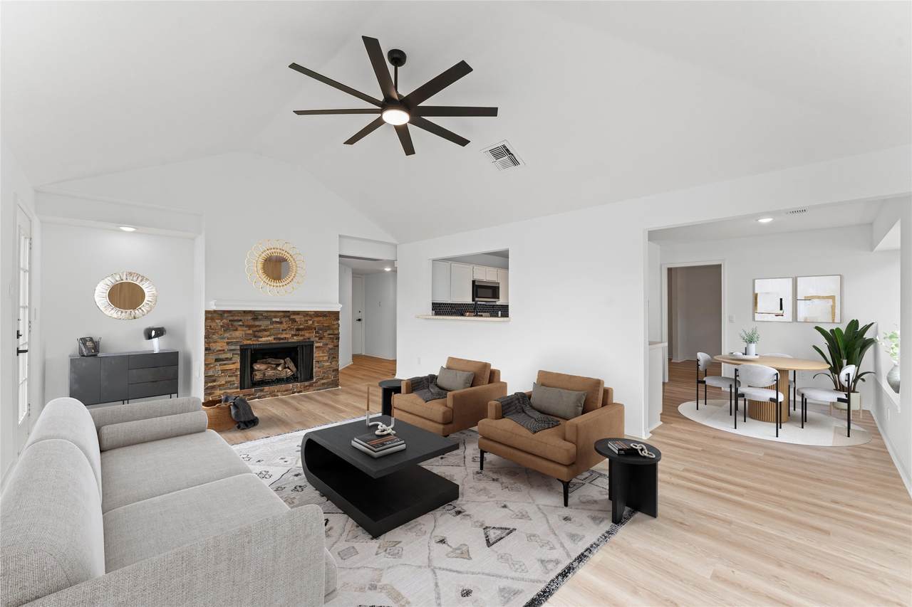 17527 Hamilwood Drive - Photo 1