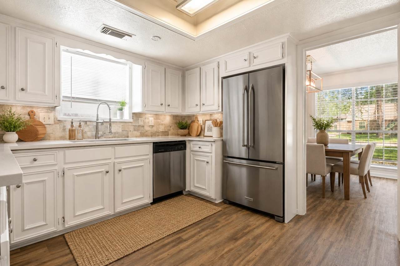 15015 Gladebrook Drive - Photo 1
