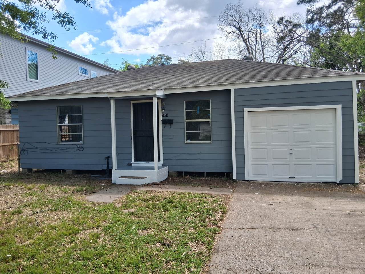 5326 Wenda Street - Photo 1