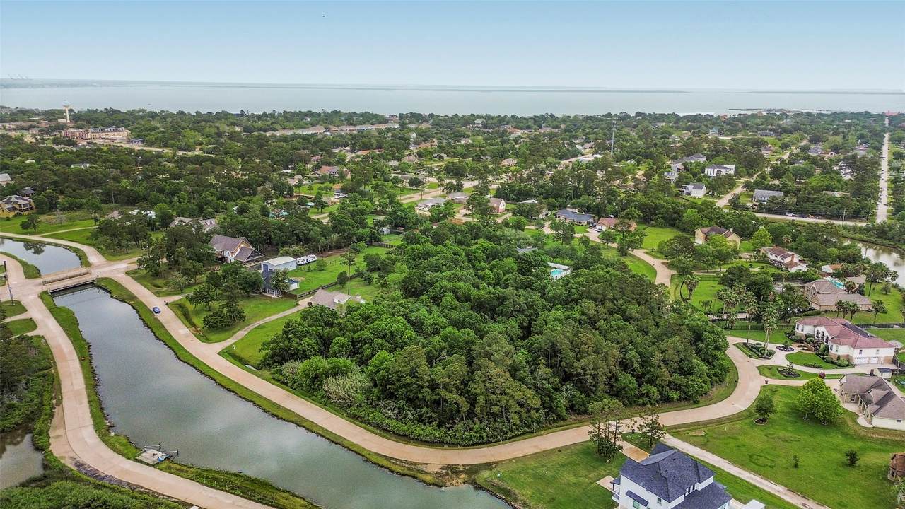 3515 Bayou Drive - Photo 1