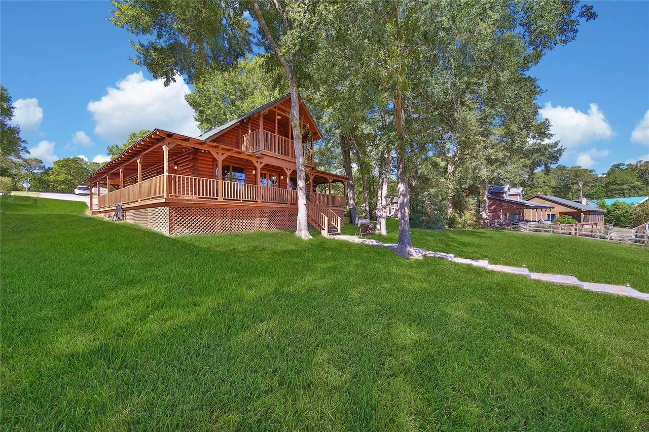 76 Hunters Creek Drive - Photo 1