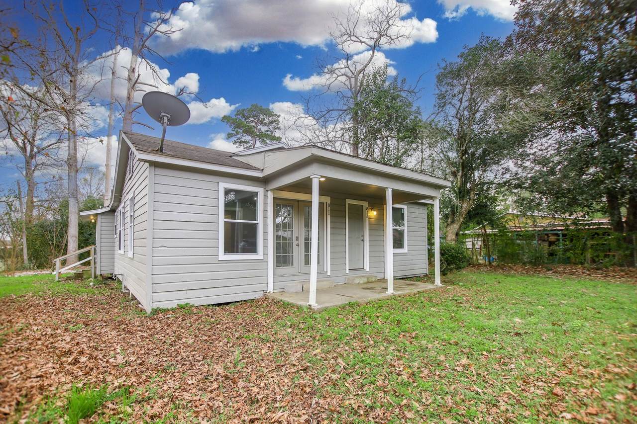 811 Ogden Street - Photo 1