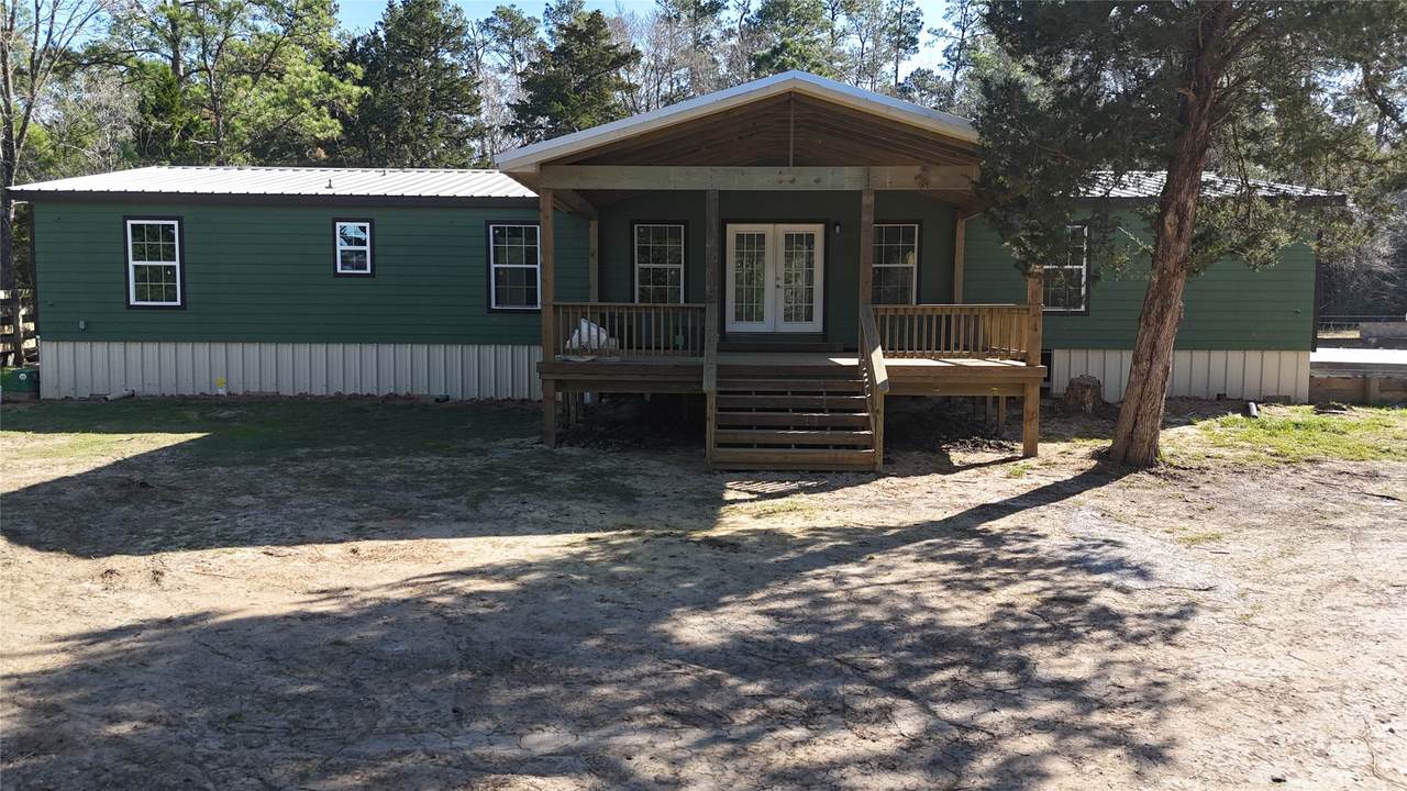 10621 Parker Drive - Photo 1