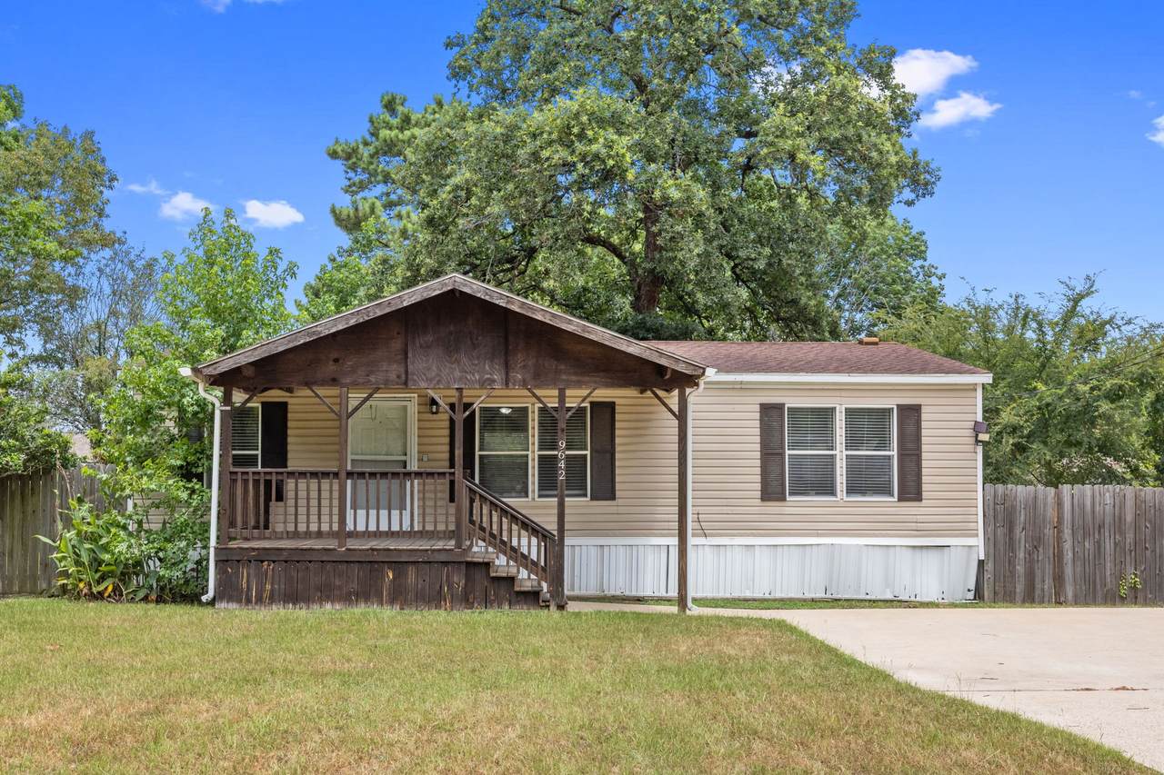 9642 Live Oak Trail - Photo 1