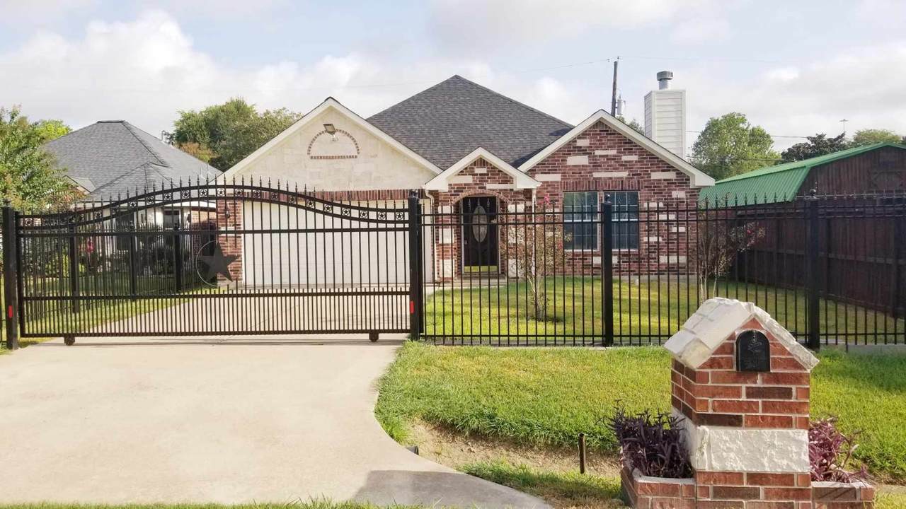 6650 Roberson Street - Photo 1