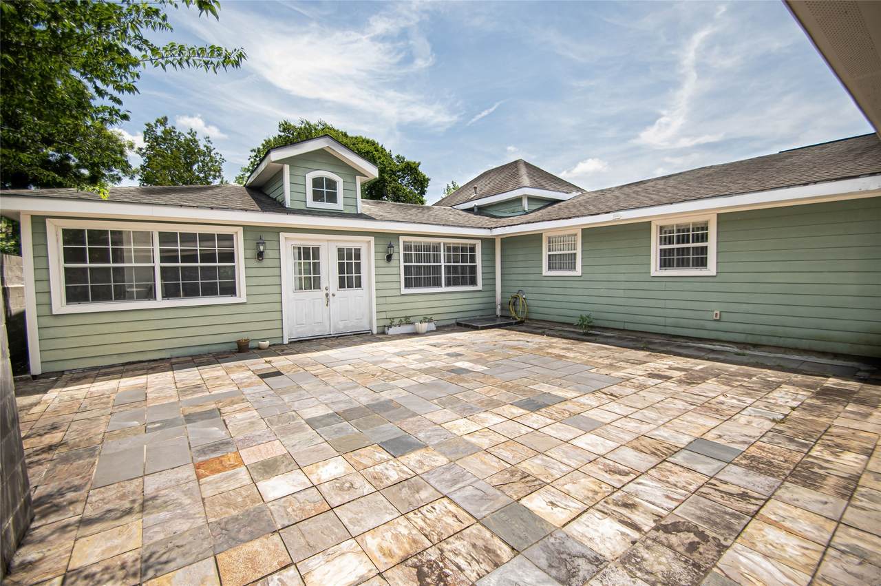 2650 Lucas Drive - Photo 1