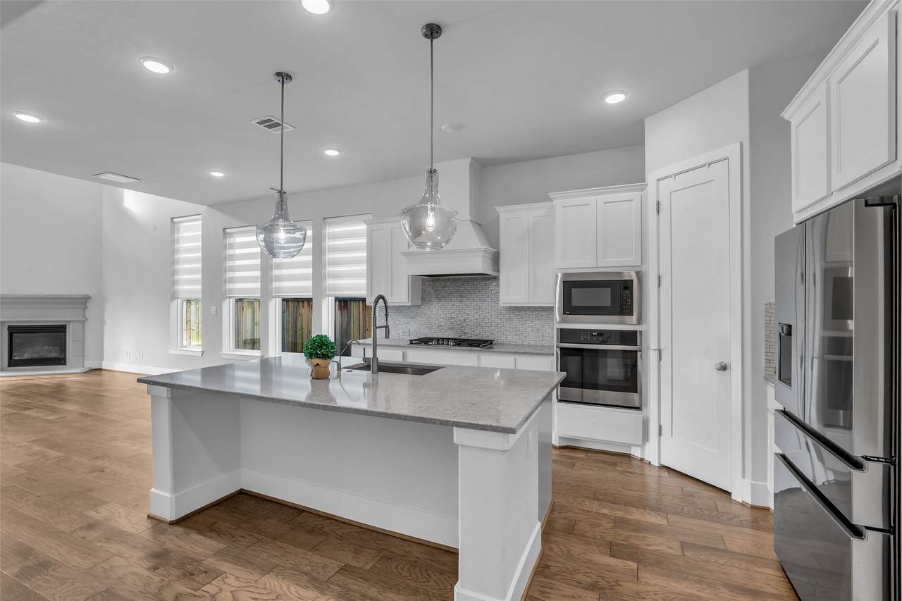 16 Clearview Terrace Place - Photo 1