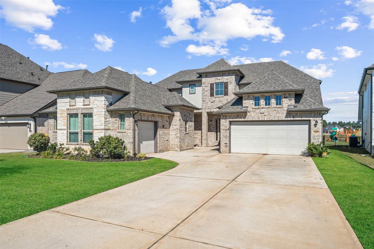 225 Peninsula Point Drive - Photo 1