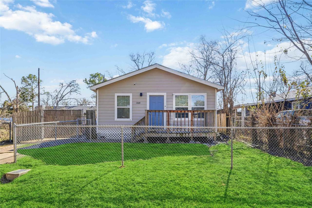1509 Paloma Avenue - Photo 1