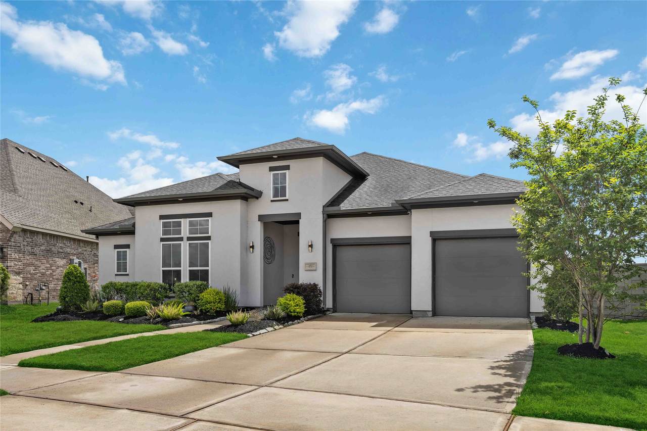 4711 Arbor Hollow Drive - Photo 1