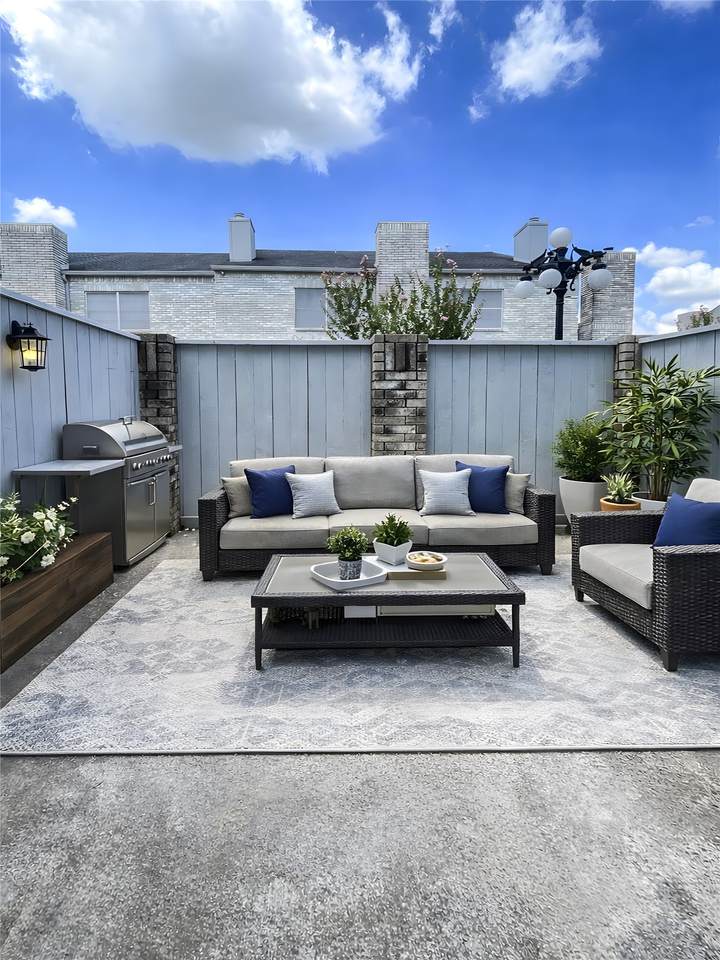 640 Wilcrest Drive - Photo 1