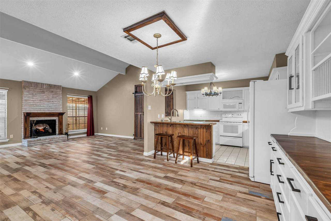 12034 Texas National Boulevard - Photo 1