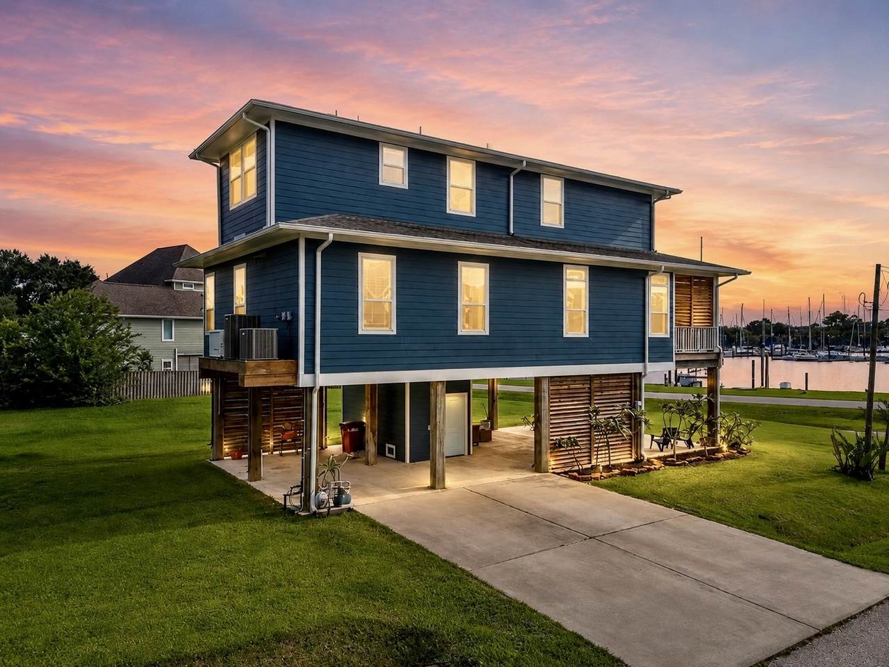 403 Shore Drive - Photo 1