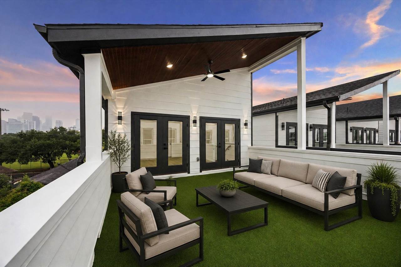116 Velasco Street - Photo 1