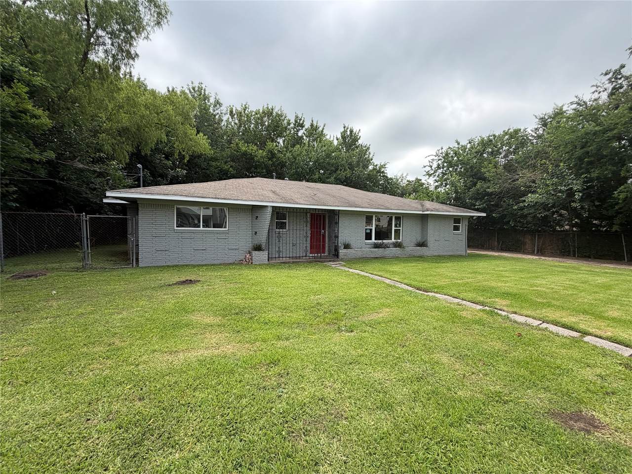 7209 La Salette Street - Photo 1