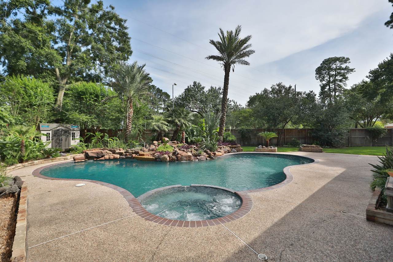 12923 Hunterfield Drive - Photo 1