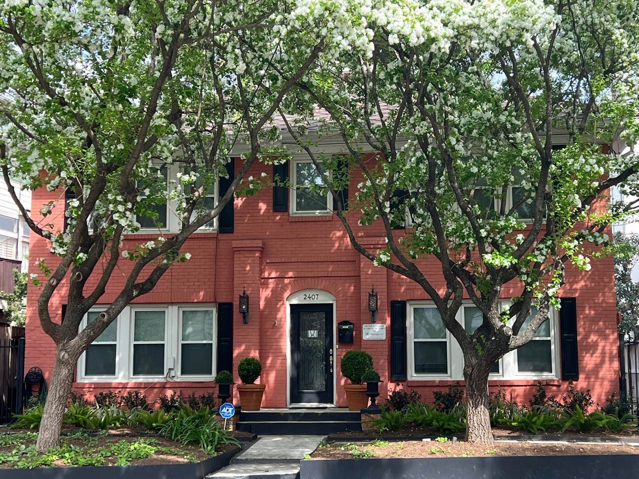 2407 Waugh Drive - Photo 1