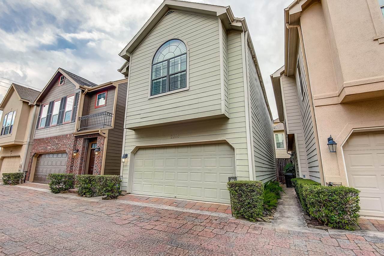 2905 Clinton Drive - Photo 1