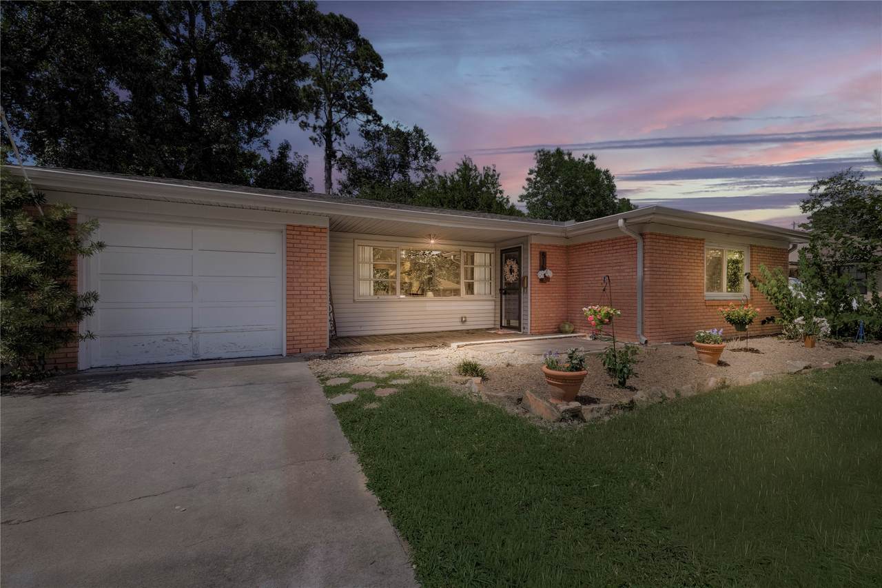 515 Azaleadell Drive - Photo 1