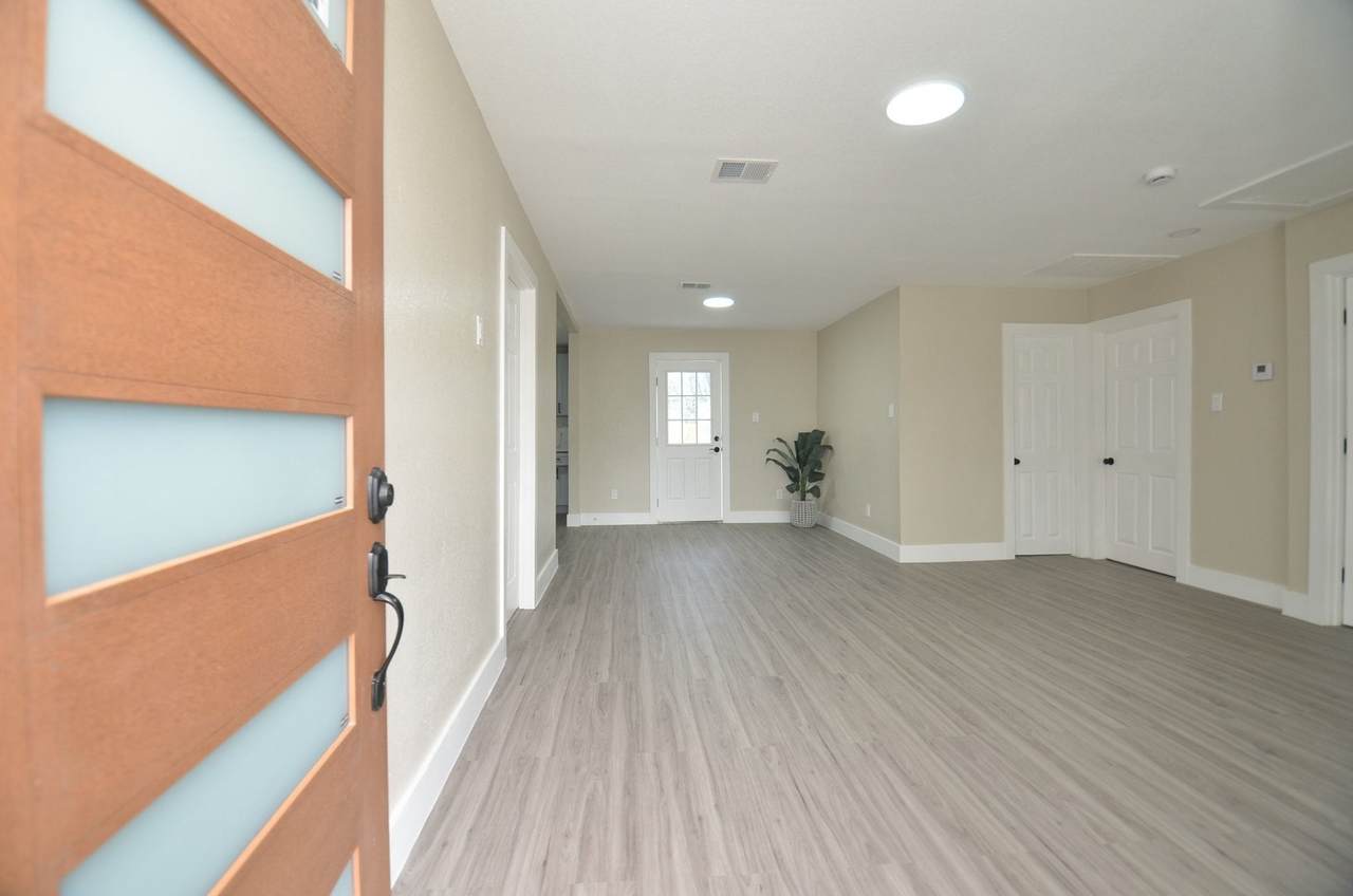 6801 Kassarine Pass - Photo 1