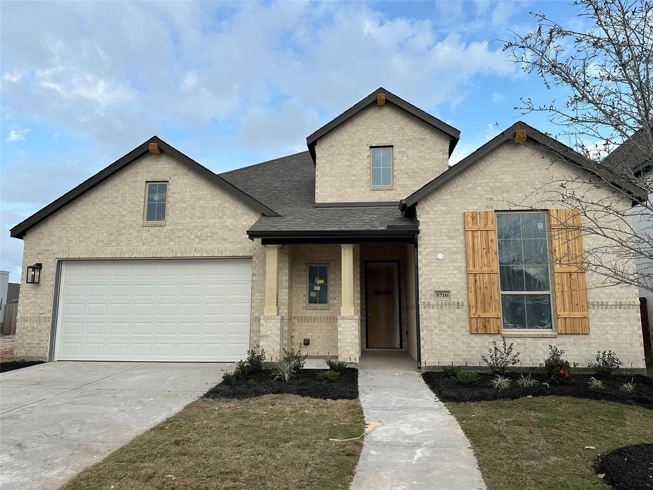 5710 Silver Perch Lane - Photo 1