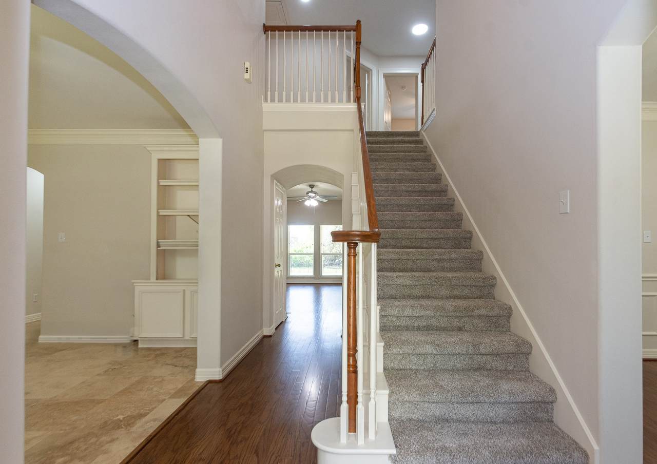 4119 Pembrooke Way - Photo 1