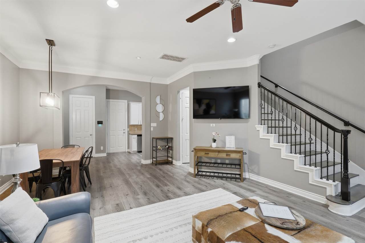 9003 Bayview Cove Drive - Photo 1