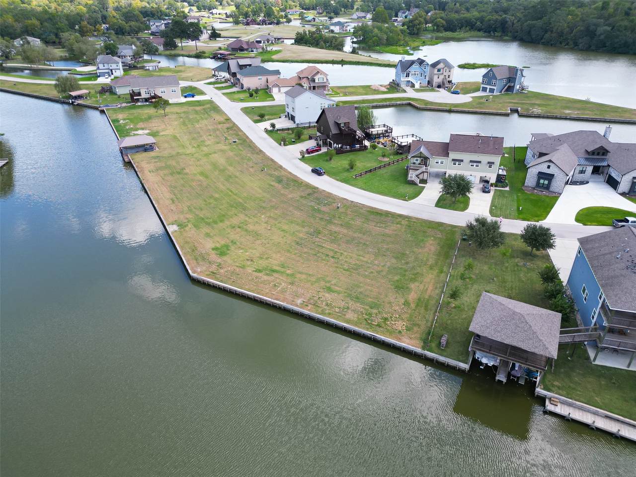 70 Cypress Bend - Photo 1