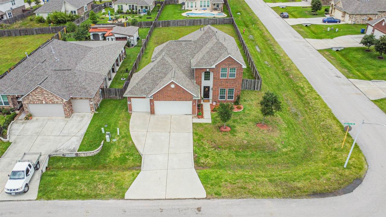 341 Gallant Fox Way - Photo 1