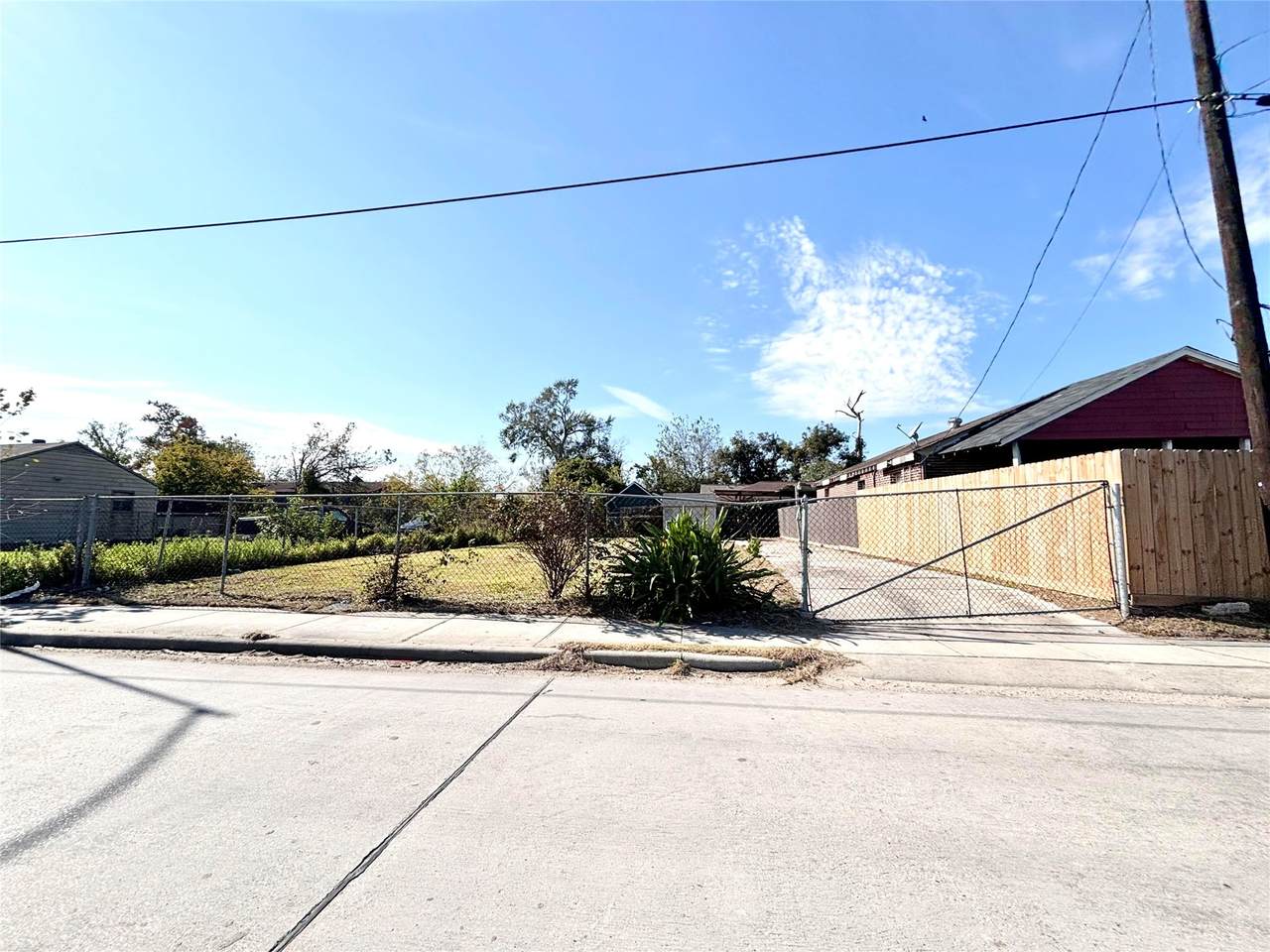 7511 Hirsch Road - Photo 1