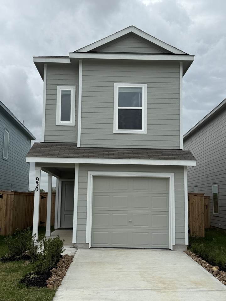 930 Pertuso Lane - Photo 1