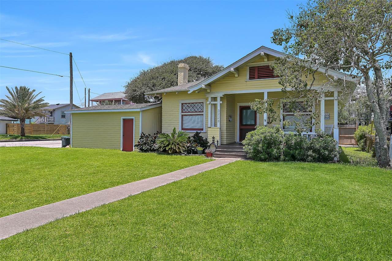 3228 Avenue R 1/2 - Photo 1