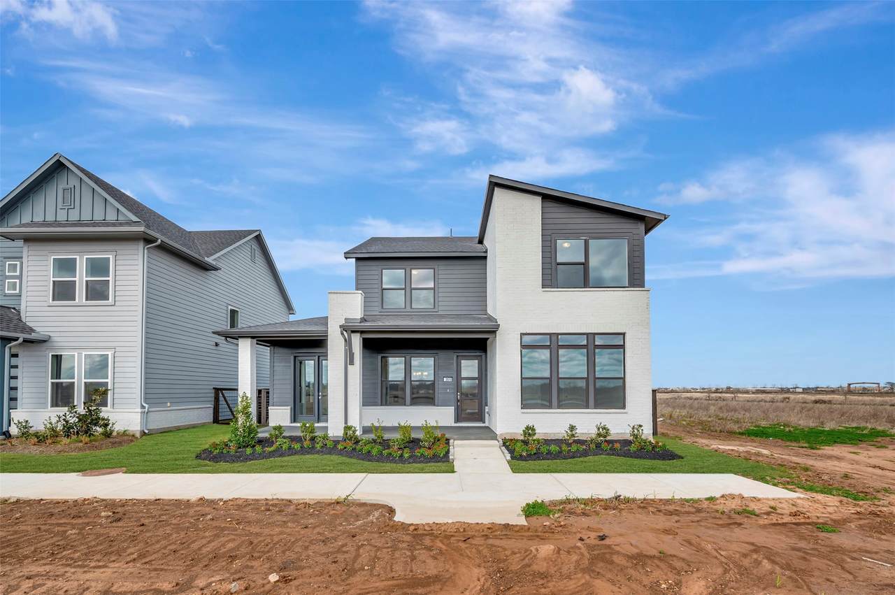 3510 Sapphire Court - Photo 1