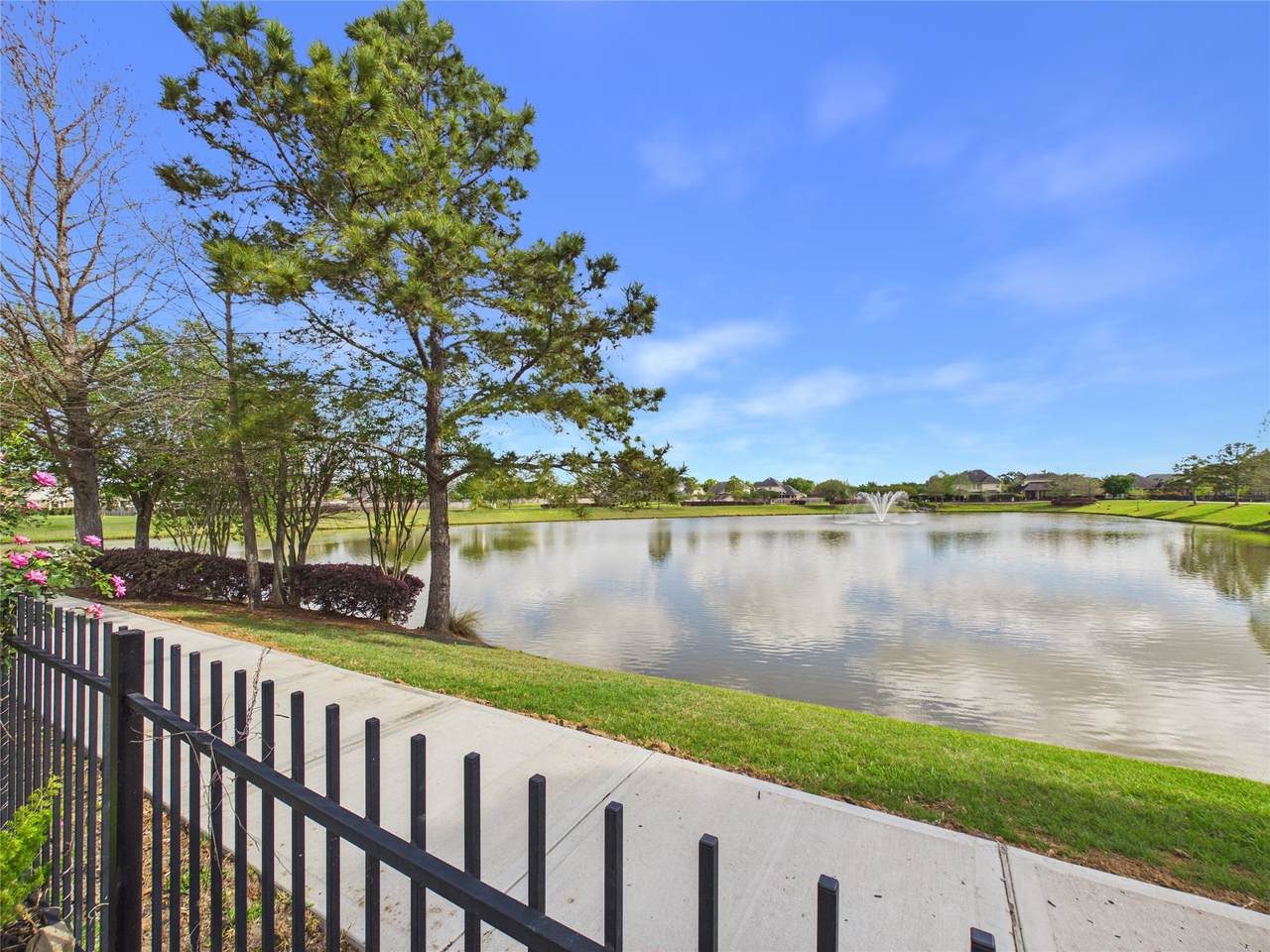 2509 Crestmoon Court - Photo 1