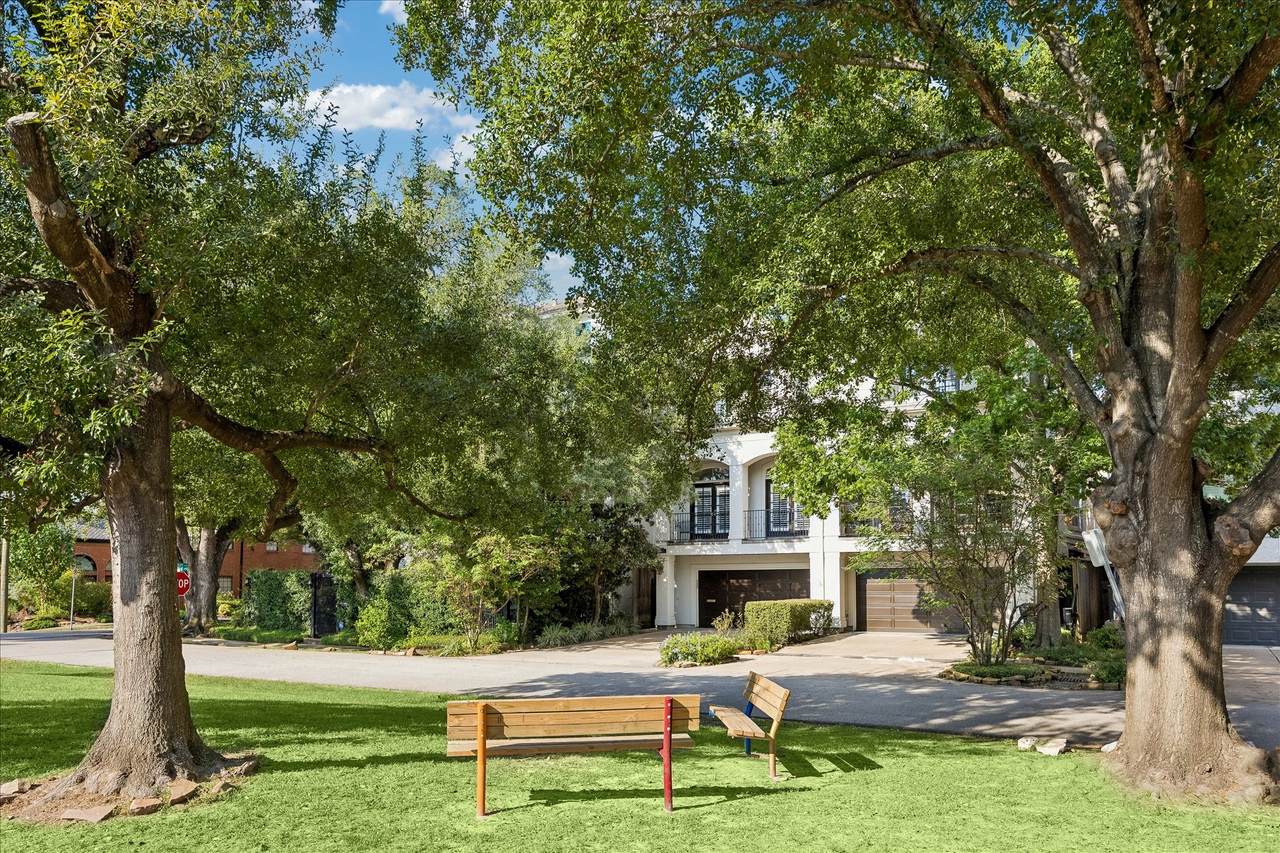 6414 Taggart Street - Photo 1