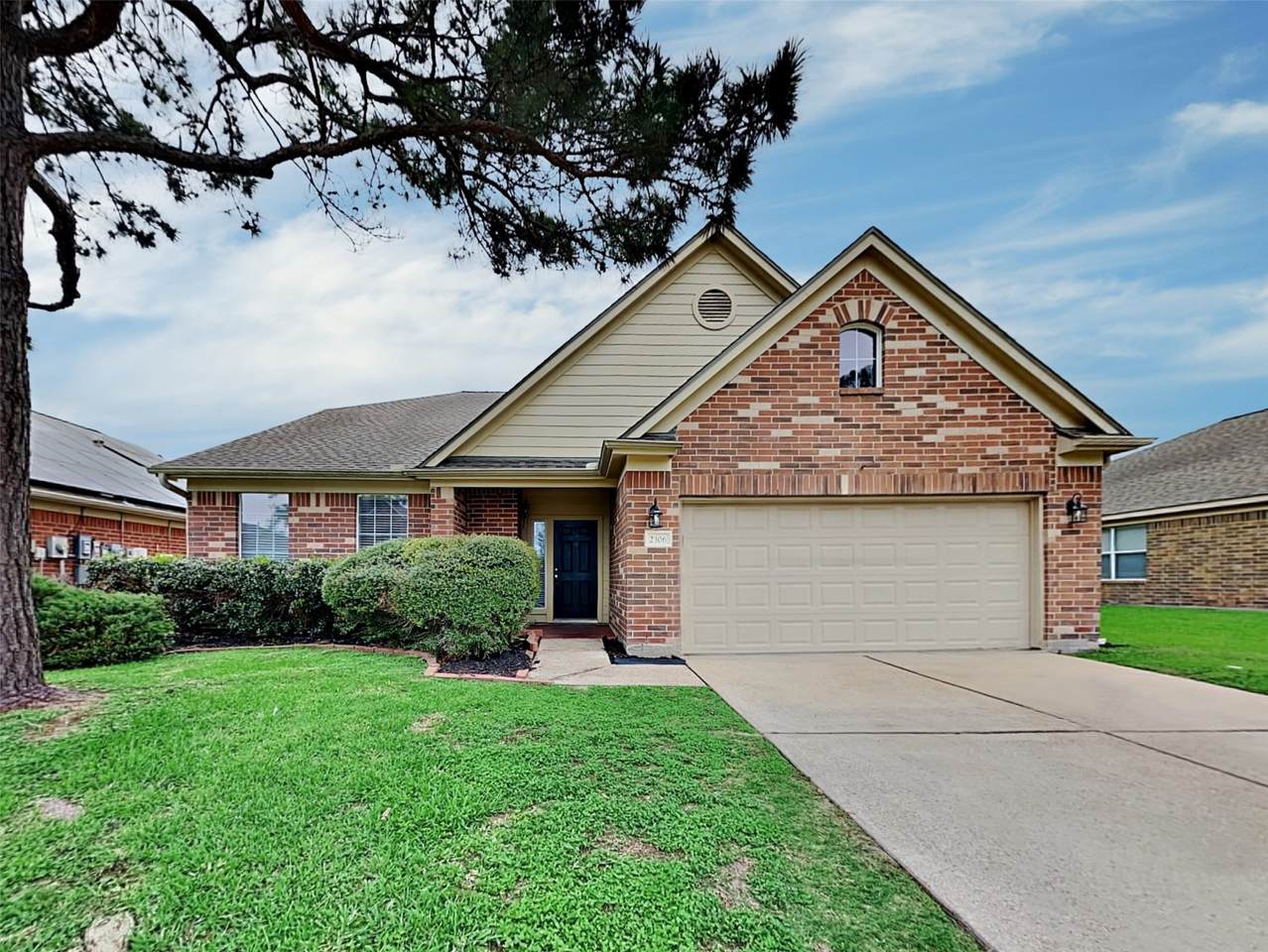 2306 Hollyfield Lane - Photo 1